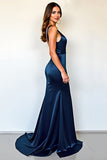 Robe formelle en satin bleu marine à col en V profond avec fente