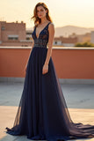 Tulle bleu marine à col en V profond Robe formelle trapèze avec perles