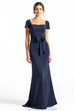 Fourreau bleu marine col carré manches courtes longue mère de la mariée robe avec noeud