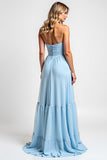 Robe de demoiselle d’honneur bleu ciel sans bretelles froncée à plusieurs niveaux