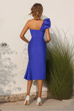Robe formelle midi en satin bleu royal à une épaule fourreau