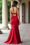 Robe de bal froncée en satin stretch rouge Sweetheart