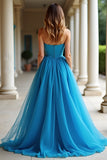 Une ligne bleue bustier plissée longue bal avec fente