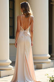 Robe longue de bal fourreau en satin stretch à bretelles spaghetti