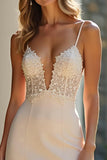 Robe longue de bal fourreau en satin stretch à bretelles spaghetti