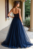 Robe longue de bal en dentelle sans bretelles bleu marine