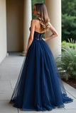Robe longue de bal en dentelle sans bretelles bleu marine