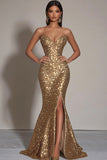 Robe formelle sirène sans bretelles à paillettes dorées scintillantes avec fente