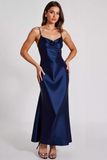Robe formelle fourreau à bretelles spaghetti marine en satin stretch
