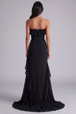 Robe formelle sans bretelles à volants sirène noire avec fente