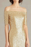 Robe formelle fourreau à épaules dénudées dorée avec paillettes
