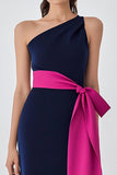 Robe formelle fourreau fuchsia marine à une épaule avec ceinture