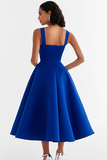 Robe mi-longue froncée à col carré bleu royal