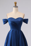 Robe de bal longue en satin bleu marine à la ligne A avec fente