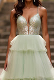 Robe de bal longue à volants vert clair scintillante à volants avec paillettes