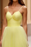 Tulle A Line Yellow Spaghetti Straps Robe de Bal Plissée