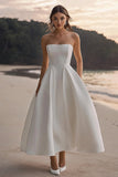 Robe de mariée bustier en satin blanc