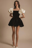 A Line Robe courte cravate noire plissée en velours plissé