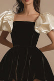 A Line Robe courte cravate noire plissée en velours plissé