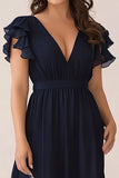 Robe asymétrique en mousseline de soie asymétrique de la mariée col en V bleu marine