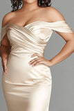 Épaule dénudée Champagne fourreau satin grande taille mère de la mariée robe