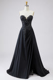 Robe de bal longue grande taille en satin Black Sweetheart avec fente