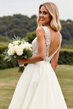 Robe de mariée ivoire en dentelle trapèze col V avec fente