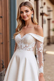Dentelle ivoire épaule dénudée Robe de mariée en satin une ligne