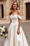 lvory Une ligne dénudée d’épaule Robe de mariée longue en satin