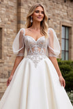 lvory A Ligne Demi-Manches Applique Robe de Mariée Longue