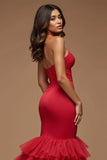 Robe de bal en tulle satiné sirène à bretelles spaghetti rouge foncé découpées