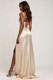 Une ligne Robe de bal en satin champagne avec fente