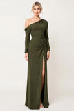 Robe de demoiselle d’honneur à manches longues fourreau olive avec fente