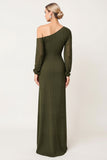 Robe de demoiselle d’honneur à manches longues fourreau olive avec fente