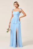 Robe longue de demoiselle d’honneur en tulle bleu ciel avec fente