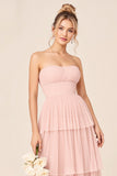 Robe de demoiselle d’honneur longue à volants sans bretelles rose bonbon