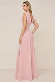 Robe de demoiselle d’honneur longue à col bénitier en mousseline de soie rose bonbon avec fente