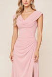Robe de demoiselle d’honneur longue à col bénitier en mousseline de soie rose bonbon avec fente