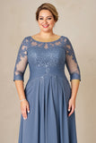 Dusty Blue Une ligne en mousseline de soie dentelle Grande taille Mère de la mariée Robe