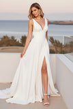 Robe de mariée ivoire en mousseline de soie à col en V avec fente