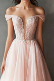 Robe de bal longue en tulle rose à épaules dénudées avec dentelle