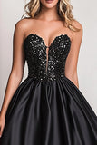 Robe longue de bal en satin pailleté noir scintillant