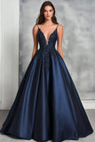 Glitter Navy A-ligne Spaghetti Straps Robe de bal en satin avec appliques