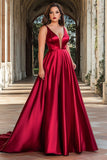Une ligne rouge spaghetti bretelles plissé et robe longue de bal