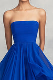 Robe formelle plissée sans bretelles en mousseline de soie à volants bleu royal