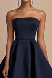 Robe formelle midi en satin bleu marine
