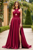 Robe de bal en satin bordeaux découpé une ligne