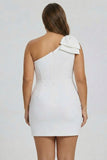 Robe de remise de diplôme blanche taille grande coupe nœud nœud d’épaule