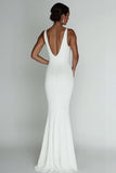Robe de mariée simple sirène blanche à col en V