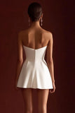 Robe de graduation blanche sans bretelles à noeud en ligne